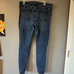 Universal thread dark wash plus size 16 jeans.